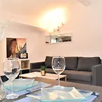 Grand Studio-Mezzanine-Centre Cannes