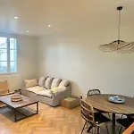 Maison De Ville Cannes Centre