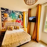 Les Appartements De Nana 4 - Studio Hypercentre, Rue Meynadier, Palais & Plage, Clim, Wifi