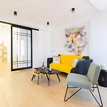 Magnificent Renovated 4-Room Apartment - Croisette Carre D\'Or