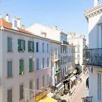 Magnificent Renovated 4-Room Apartment - Croisette Carre D\'Or