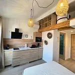 Les Appartements De Nana 10 - Studio Hypercentre, Rue Meynadier, Palais & Plage, Clim, Wifi