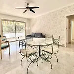 Spacious & Refined Apt With Large Terrace Wifi