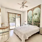 Spacious & Refined Apt With Large Terrace Wifi