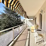 Spacious & Refined Apt With Large Terrace Wifi