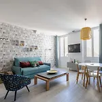 Magnificent Flat - 66M2 Rue Meynadier - 2Br6P
