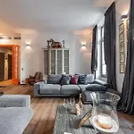 The Cosmopolitan Lodge