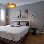 Cosy Vertigo Apartment Behind The Hotel Martinez