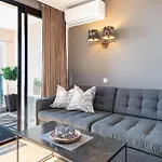 Cozy Apartment In Cannes With Kitchenette