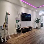 La Discretion By Connexion