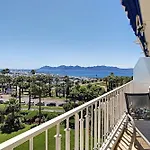 Superb 2 Bedroom Apartment With Sea View On The Croisette