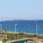 Bocca Baie T2 En Bord De Mer - Axelle Loc Appart