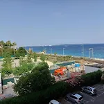 Bocca Baie T2 En Bord De Mer - Axelle Loc Appart