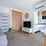 Studio Calme Et Climatise Au Coeur De Cannes
