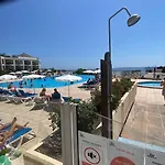 Cannes, Magnifique T2 Villa Vue Mer, Piscine, Garage
