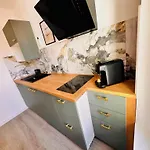 Les Appartements De Nana 8 - Studio Hypercentre, Rue Meynadier, Palais & Plage, Clim, Wifi