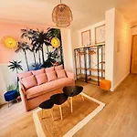 Les Appartements De Nana 8 - Studio Hypercentre, Rue Meynadier, Palais & Plage, Clim, Wifi