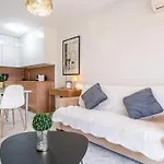 Lovely & Bright One-Bedroom Close To The Croisette
