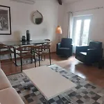 In The Hart Of Old Cannes - Place Du Suquet - 2 Min Walking Distance From Palais De Festivals And Beaches