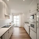 Ref 1933 - Cannes - Apartment For Rent