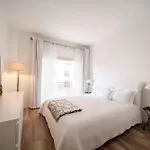 Ref 1933 - Cannes - Apartment For Rent