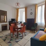Bel Appartement Typique Proche Du Palais Et Plages