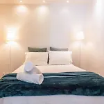 1-Br Garden-Level Inside Upscale District