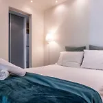 1-Br Garden-Level Inside Upscale District