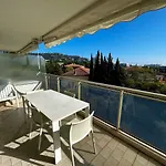 A018-Large Studio With Sea View Swimming Pool Garage