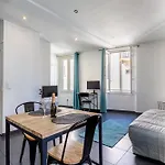 Les Suisses Apartment Zentral In Der Schoenen Altstadt Von Le Suquet 5 Min Zum Strand Wlan