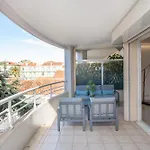 Martinez Hotel Area: Modern 3 Bedrooms W/ Terrace