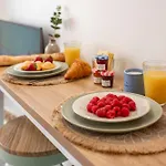 Studio Banane 2 Min Croisette Mitoyen Martinez