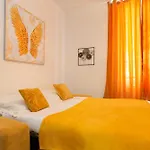 Elegant 2 Rooms In The Heart Of Cannes