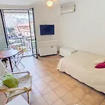 Studio With View On Marche Forville For 2 128