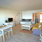 Apartment Seaside