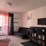 Studio Modern