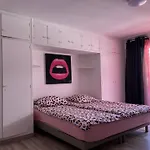 Studio Modern