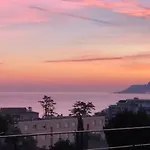 B002 - Superbe Appartement Avec Vue Mer Et Piscine