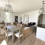 Beautifully Renovated 3 Bedroom Apartment In The Heart Of Cannes