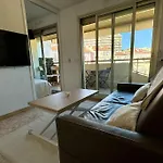 Superbe Appartement Avec Terrasse, 5 Minutes Croisette