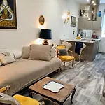 La Petit Maison Du Bonheur