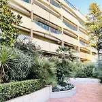 Cannes Center - Appartement 2 Pieces Avec Terrasse