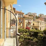 A015 - Beautiful Apartment With Sea View In Cannes