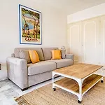 The Fifth Sky - Terrace & Parking Near Sea