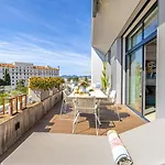 Penthouse Radieux Avec Terrasse Et Vue Magnifique