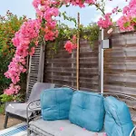 L\'Annonciade-Calme-Terrasse-Parking