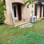 Charming Villa-Appartement With A View On The Sea Of 95 M2