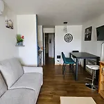 Magnifique T2 Climatisation - Grande Terrasse, Piscine Et Apercu Mer