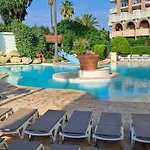 Appartement Spacieux Climatise Piscines