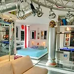 Two Rooms Terrace
